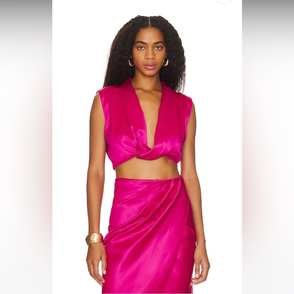 Line & Dot Lisa Top in Berry Pink Size Medium - Picture 1 of 5